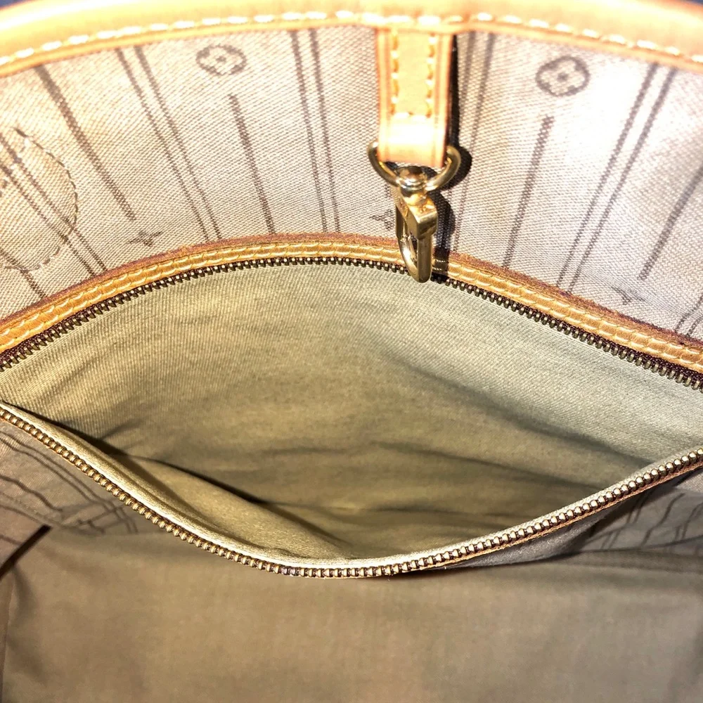 LOUIS VUITTON Neverfull GM Monogram Bag Comes With: LV Dust Bag COA Bag Shaper
